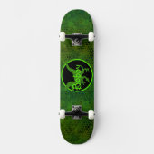 Personalized Green Dinosaur Hide スケートボード (正面)