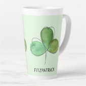 Personalized Green Shamrock Irish Heritage カフェラテマグ (右アングル)