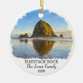 Personalized Haystack Rock Ornament, Custom Oregon セラミックオーナメント (正面)