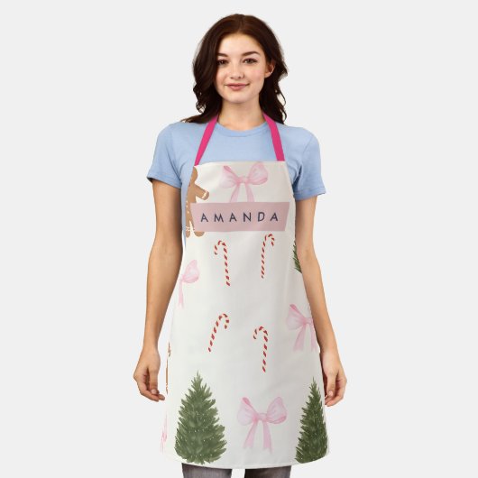 Personalized Holiday Gingerbread & Pink Bow エプロン (着用した状態)