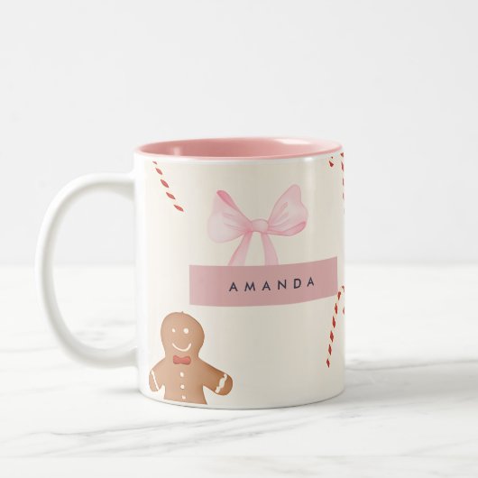 Personalized Holiday Gingerbread & Pink Bow ツートーンマグカップ (左)
