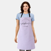 Personalized Homemade with Love Kitchen purple エプロン (着用した状態)