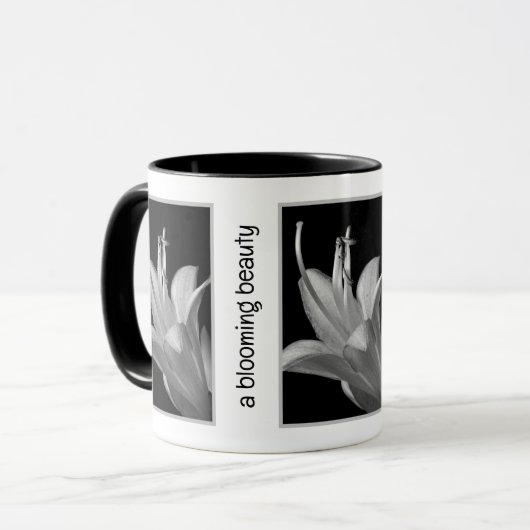 Personalized Hosta Flower in Black and White マグカップ (正面左)