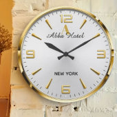 Personalized Hotel Name Luxury Gold Silver ラージ壁時計