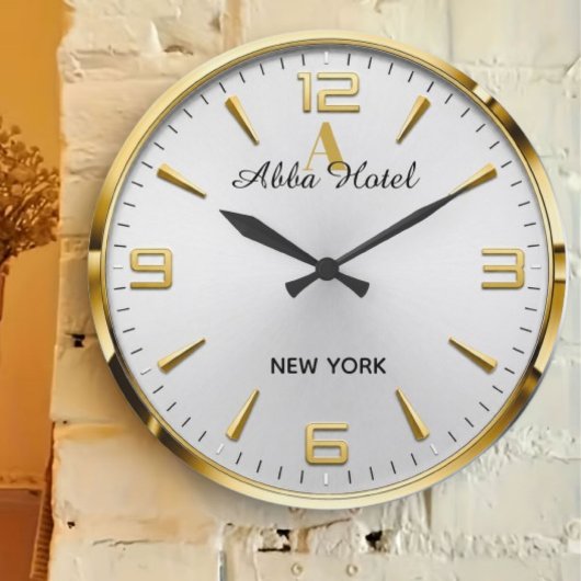 Personalized Hotel Name Luxury Gold Silver  ラージ壁時計