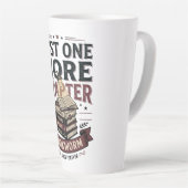 Personalized Just One More Chapter Est 1985 Bookwo カフェラテマグ (右アングル)