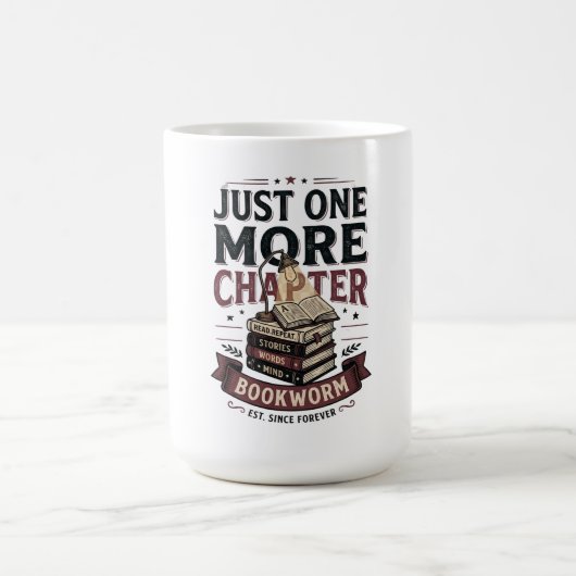 Personalized Just One More Chapter Est 1985 Bookwo コーヒーマグカップ (中央)