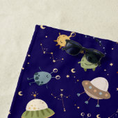 Personalized Kids' Alien & Spaceship ビーチタオル (インサイチュ)