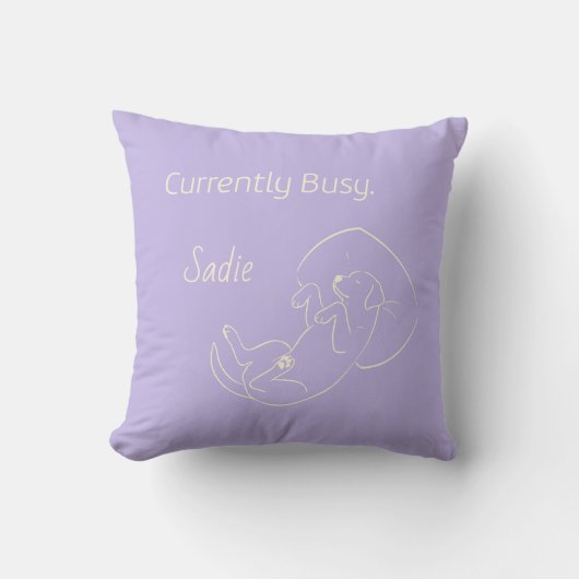 Personalized Labrador Name Currently Busy Lavender クッション (正面)