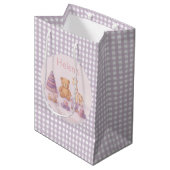 Personalized Lavender Gingham 1st Birthday  ミディアムペーパーバッグ (正面アングル)