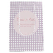 Personalized Lavender Gingham 1st Birthday  ミディアムペーパーバッグ (裏面)