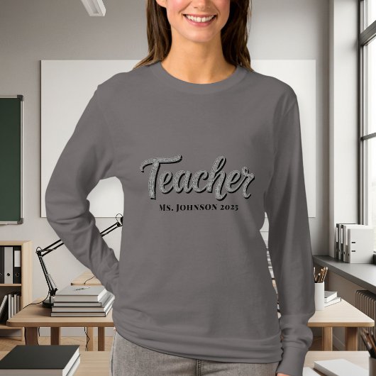 Personalized Long Sleeve Gray T-Shirt for Teachers Tシャツ
