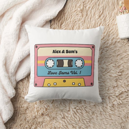 Personalized Love Jams Cassette Tape – Custom Name クッション (ブランケット)