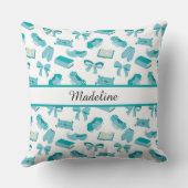 Personalized Magical Storybook Princess Teal クッション (裏面)