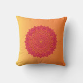 Personalized Mandala Throw Pillow – Soft Color Orn クッション (正面)
