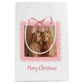 Personalized Merry Christmas Family Photo Gift Bag ミディアムペーパーバッグ (正面)