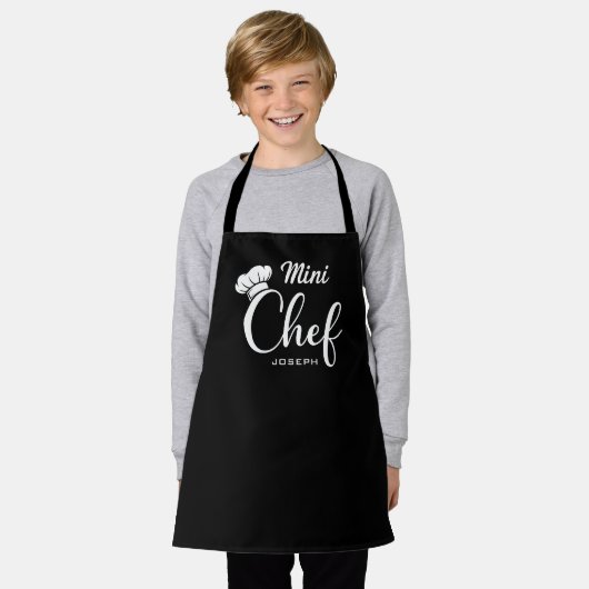 Personalized Mini Chef Kids Apron エプロン (着用した状態)