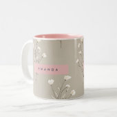 Personalized Minimal Beige Floral Design ツートーンマグカップ (正面左)