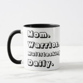 Personalized Mom Warrior Multitasking Daily Black  マグカップ (左)