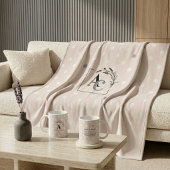 Personalized Monogram Beige Polka Dot Throw Gift フリースブランケット