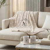 Personalized Monogram Beige Polka Dot Throw Gift フリースブランケット