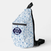 Personalized Name Feminine Blue Floral Pattern スリングバッグ (右コーナー)