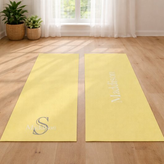 Personalized Name Monogram Soft Yellow Black Yoga ヨガマット