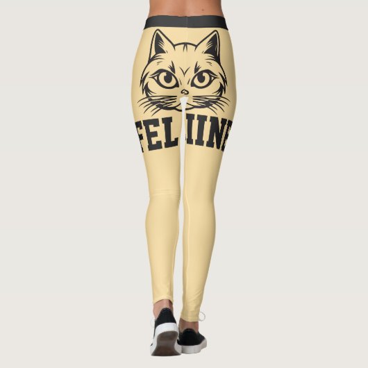 Personalized Names Beige Grey Stripes Cute Cat Pet レギンス (裏面)