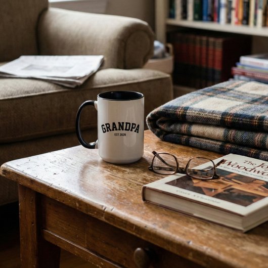 Personalized New Grandpa Est Date Father's Day マグカップ