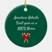 Personalized NICU Nurse Coquette Bow Christmas セラミックオーナメント (裏面)