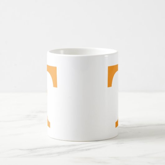 Personalized Orange Monogram | Classic Collegiate コーヒーマグカップ (中央)