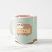 Personalized Pastel Adorable Sloth Pattern ツートーンマグカップ (正面左)