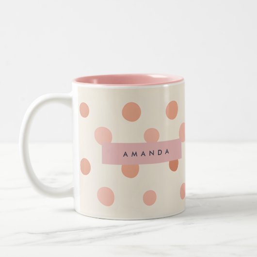 Personalized Pastel Peach & Blush Polka Dot  ツートーンマグカップ (左)