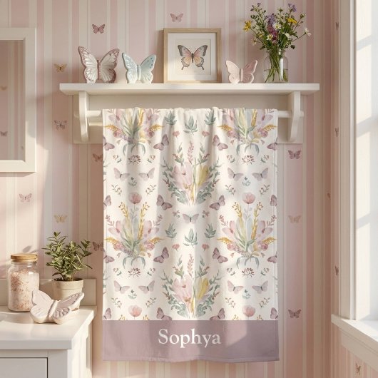 Personalized Pastel Purple Butterfly Kids ビーチタオル
