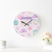 Personalized Pastel Seashell Coastal Custom Name ラージ壁時計 (ホーム)