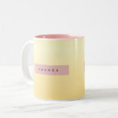 Personalized Pastel Soft Yellow Ombre ツートーンマグカップ (正面左)