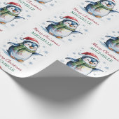 Personalized Penguin in Santa Hat Christmas ラッピングペーパー (角)