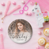 Personalized Photo Black Script 18th Birthday ペーパープレート (パーティー)