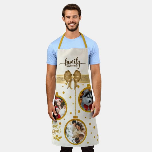 Personalized Photo Christmas Family is Everything  エプロン (着用した状態)