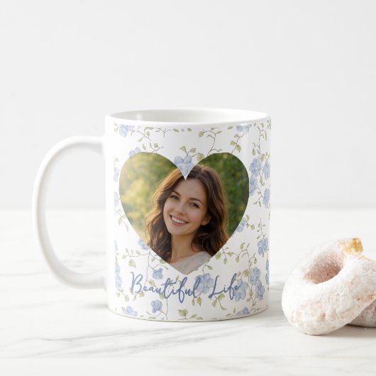 Personalized Photo – Floral Heart Design, Soft Pas コーヒーマグカップ (ドーナツ)