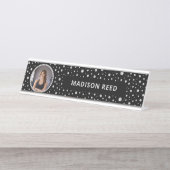 Personalized Photo with Pearls Circle on Black デスクネームプレート (正面)