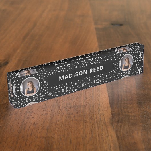 Personalized Photo with Pearls Circle on Black デスクネームプレート (側面)