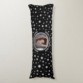 Personalized Photo with Pearls Circle on Black ボディピロー (正面縦)