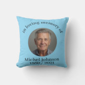 “Personalized Pillow in Memory of Michel Johnson” クッション (正面)