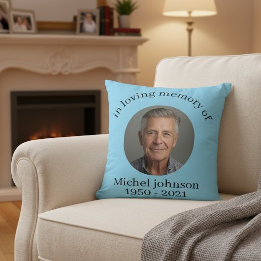 “Personalized Pillow in Memory of Michel Johnson” クッション