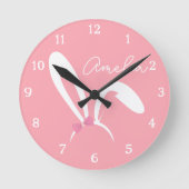 Personalized Pink Bunny Nursery Wall Clock Cute ラウンド壁時計 (正面)