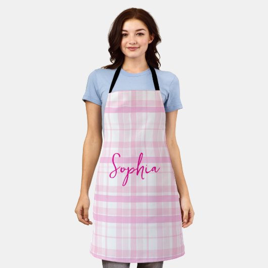 Personalized Pink Plaid Apron   with Name  エプロン (着用した状態)