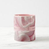Personalized Pink Sparkle Whipped Cream ツートーンマグカップ (中央)