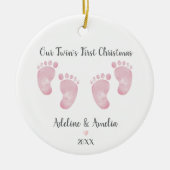 Personalized Pink Twin Baby Girls Footprint セラミックオーナメント (正面)