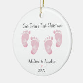 Personalized Pink Twin Baby Girls Footprint セラミックオーナメント (左)